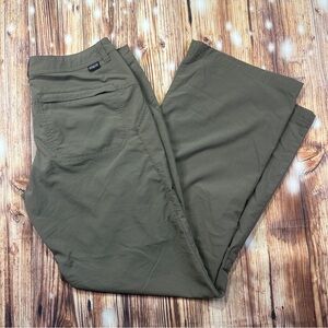 Patagonia Women’s Outdoor Peants Size 6